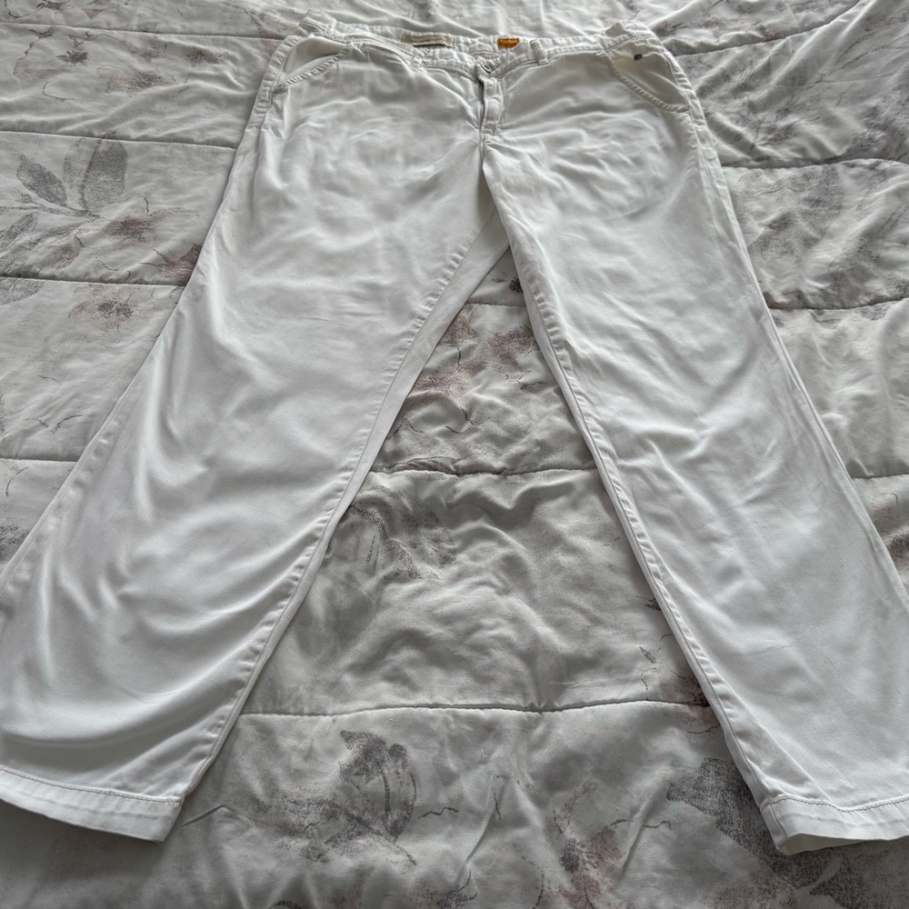 Anthropologie Pilcro Hyphen white Y2K mid rise straight leg jeans, size 32 plus